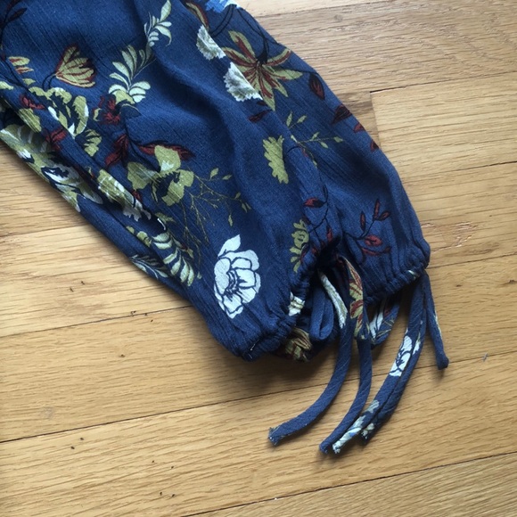 American Rag Blouse - Picture 5 of 6